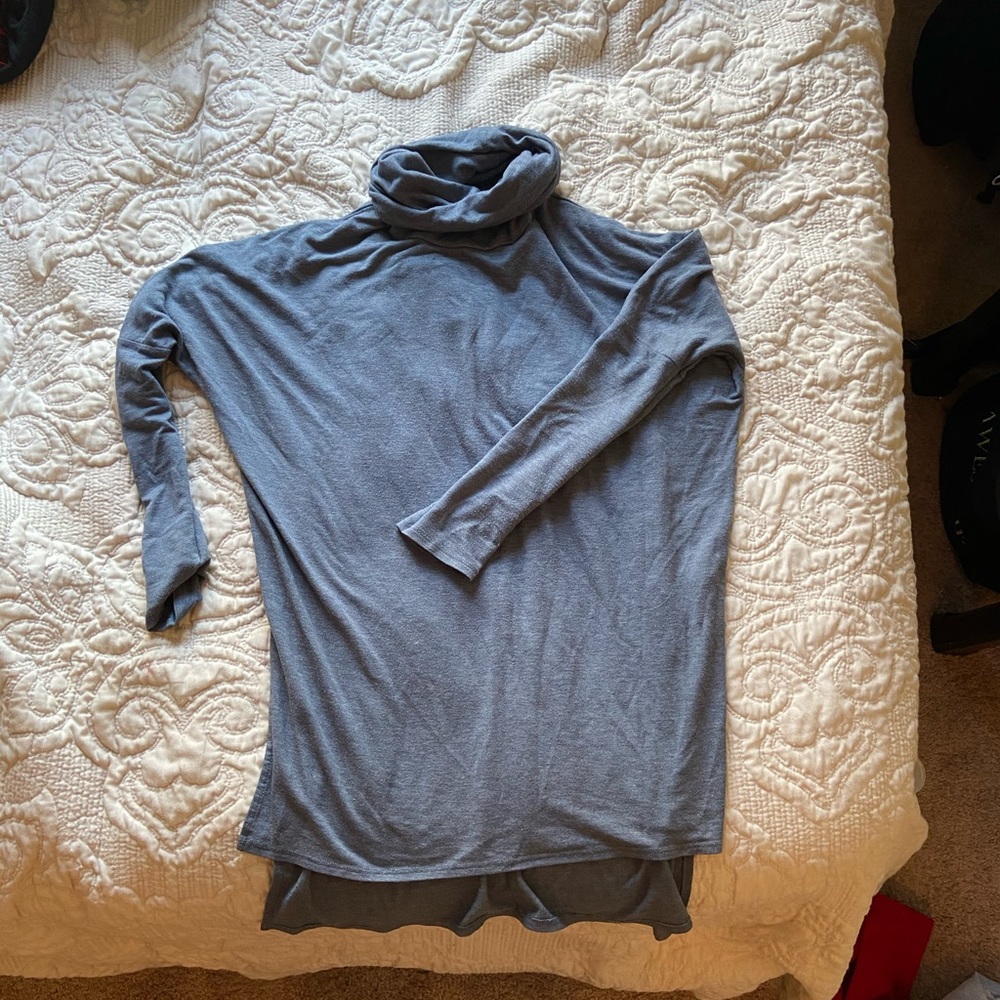 Turtle neck - Picture 2 of 2
